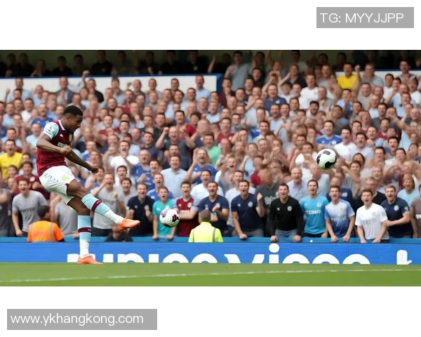 球星壁纸混搭足球风格打造个性视觉盛宴点燃绿茵激情瞬间 球星壁纸混搭足球风格打造个性视觉盛宴点燃绿茵激情瞬间